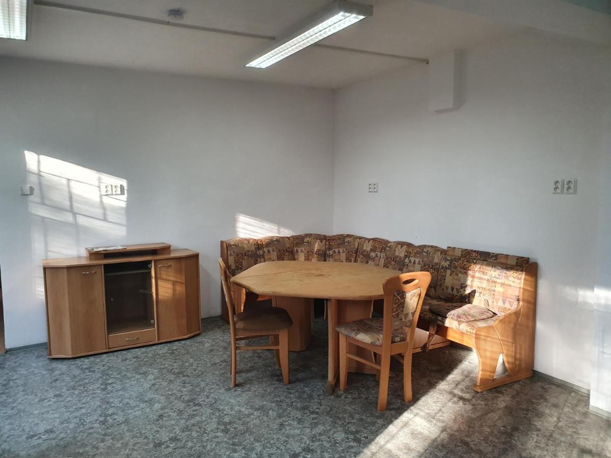 Ubytovna Koky Klášterec nad Ohří Екстериор снимка